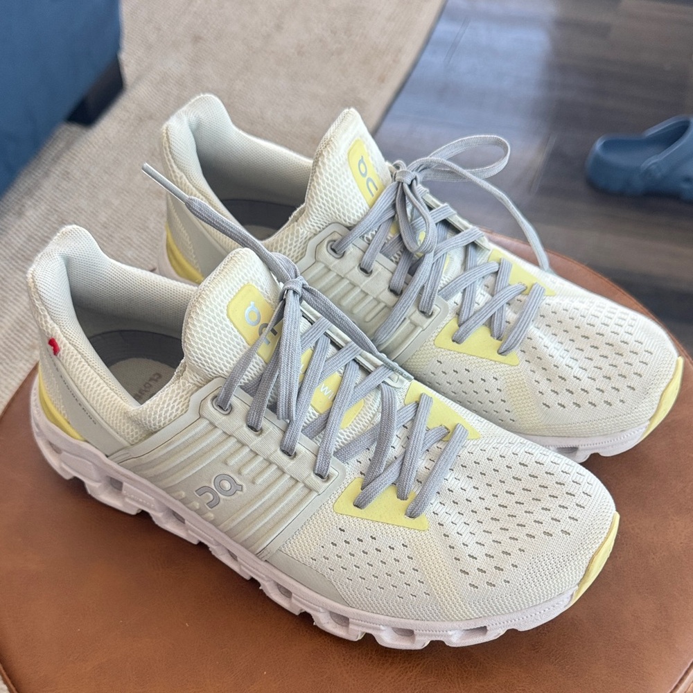 On Cloud- On Running Cloudswift Light Gray Women’s Sneakers Size 7